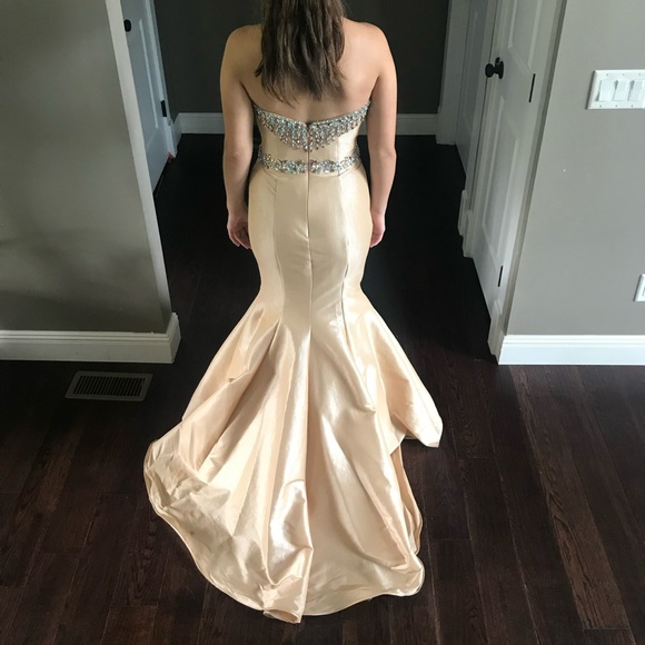 Pageant dress - Picture 2 of 2